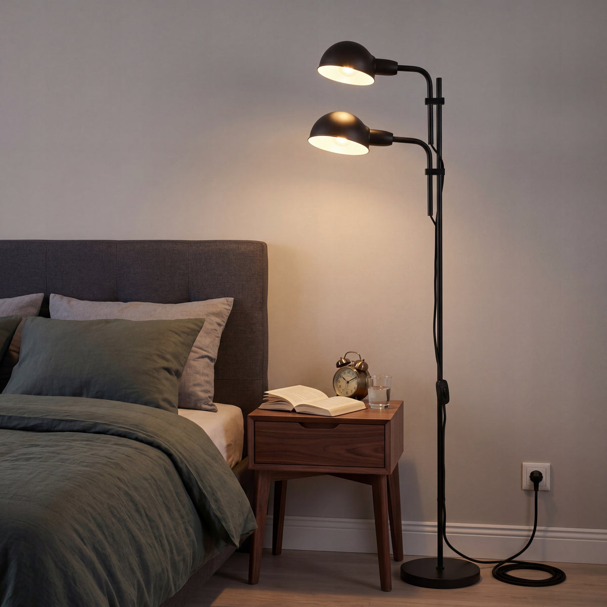 Stojací lampa E27, nastavitelná