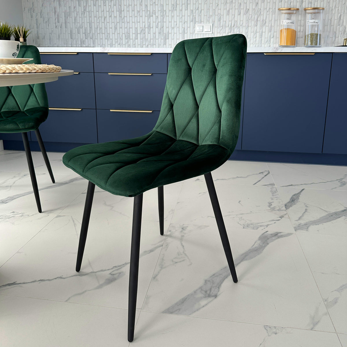 Sametová židle čalouněná Madison Velvet tmavě zelené