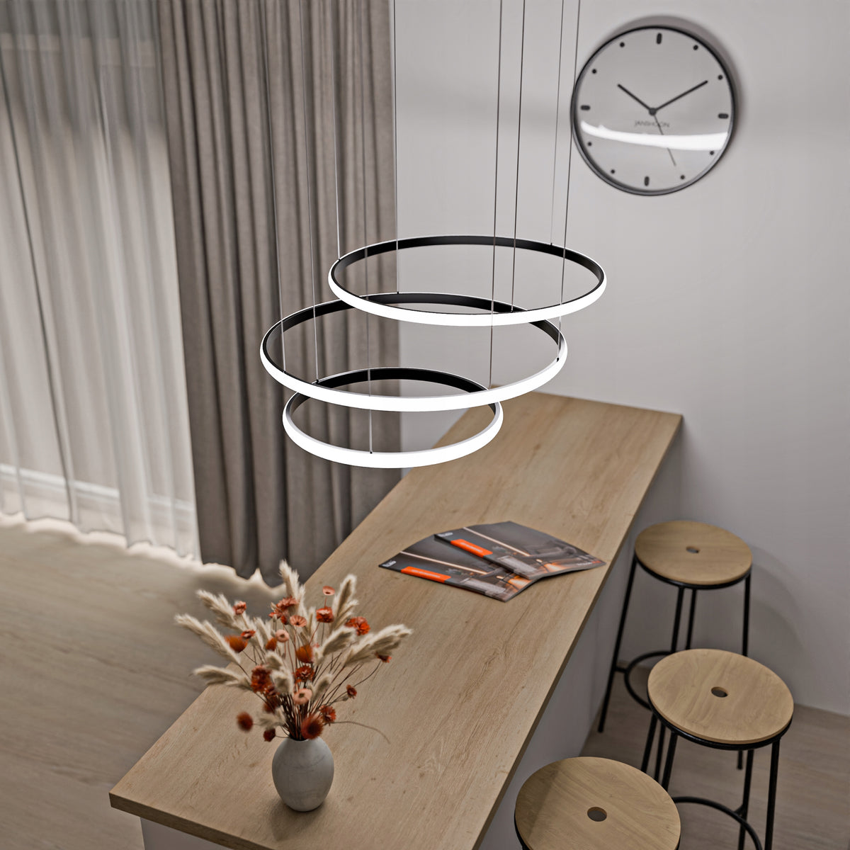 LED závěsné svítidlo 142 W