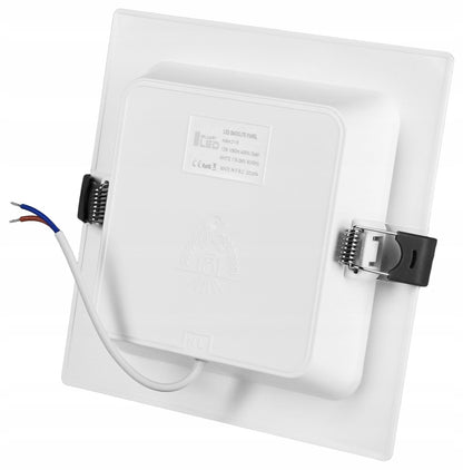 Bílý zápustný LED panel 6 W