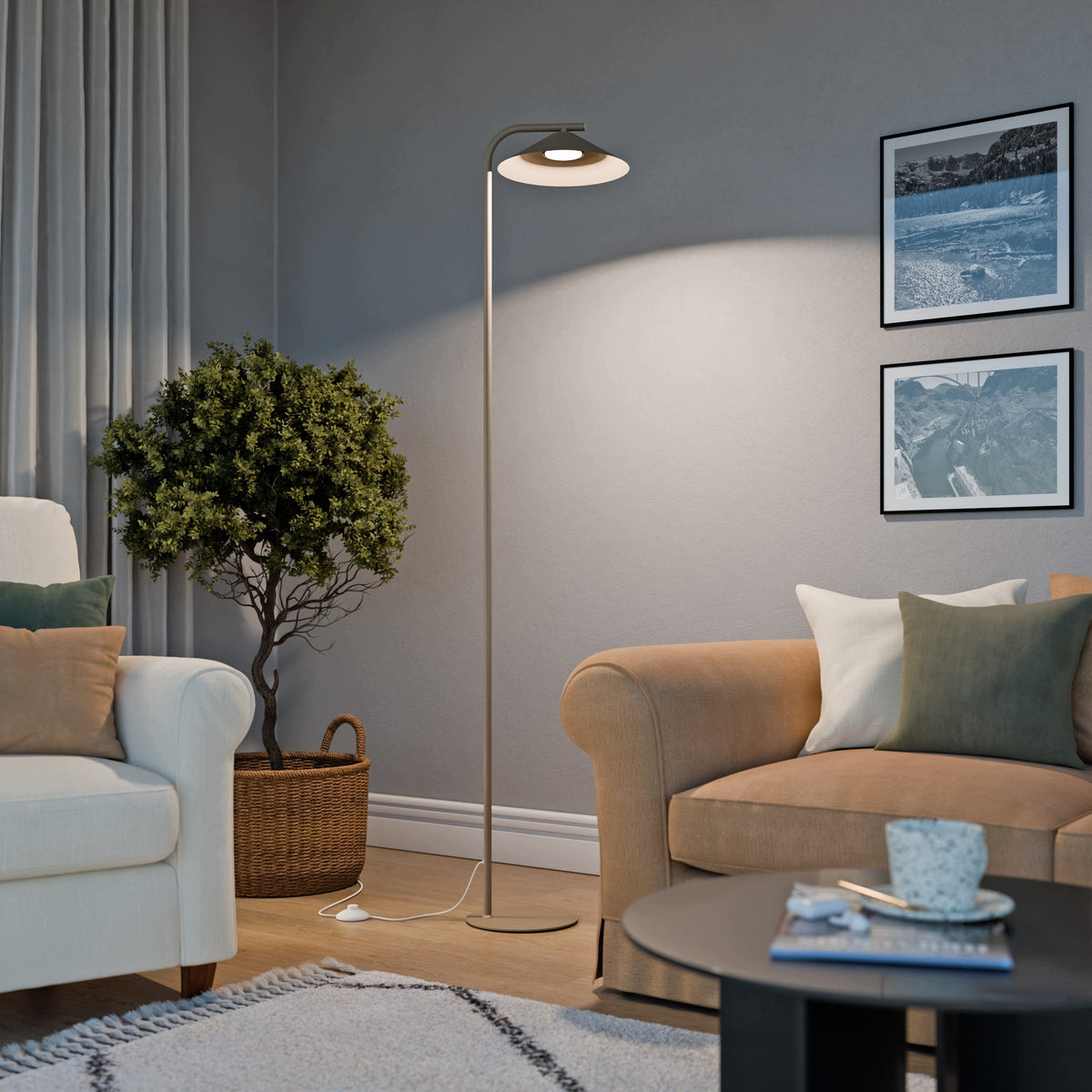 Béžová stojací lampa GX53
