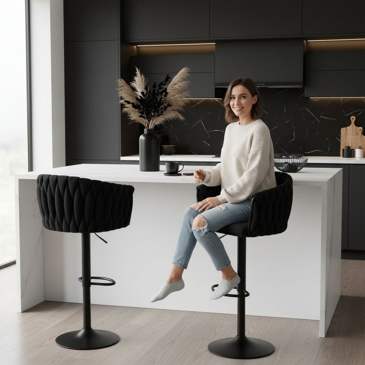 Barová židle Cofton Black černý Velvet