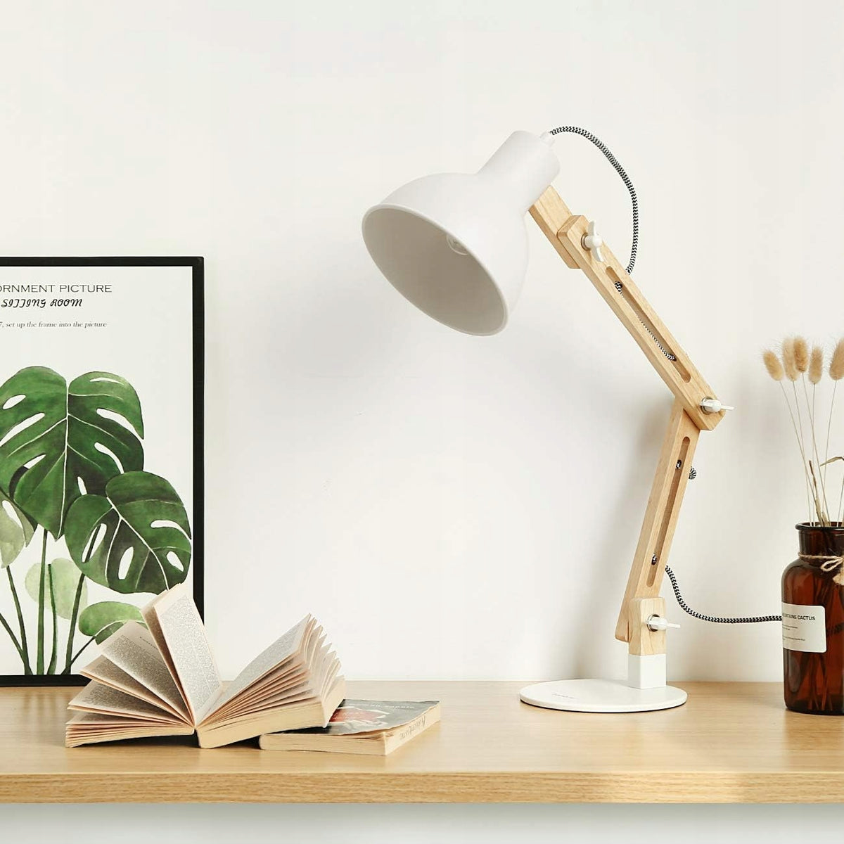 Stolní lampa E27, nastavitelná