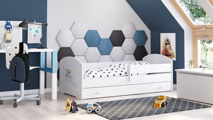 Dětská postel LUK 160 × 80 cm s úložným šuplíkem a ochrannou zábranou – motiv medvídek