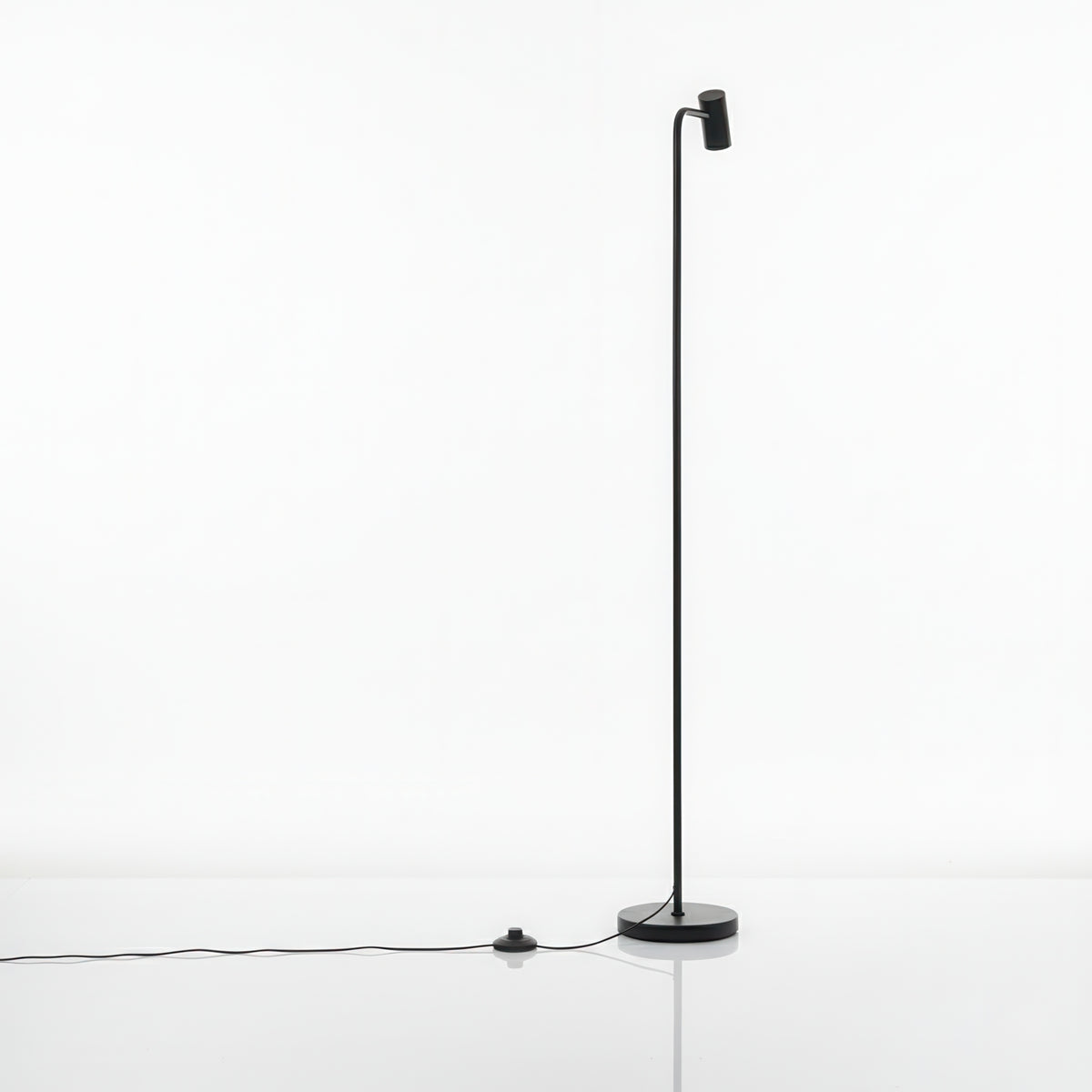 Černá stojací lampa GU10 160 cm