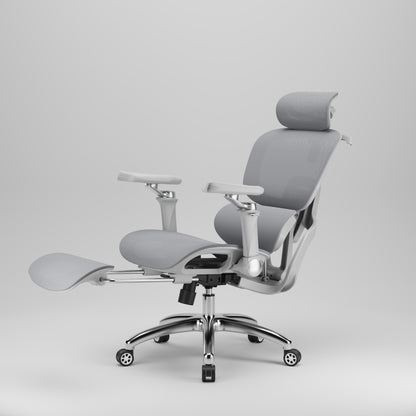 Židle AirFlow Pro šedá v polohovací pozici s vysunutou podnožkou pro odpočinek