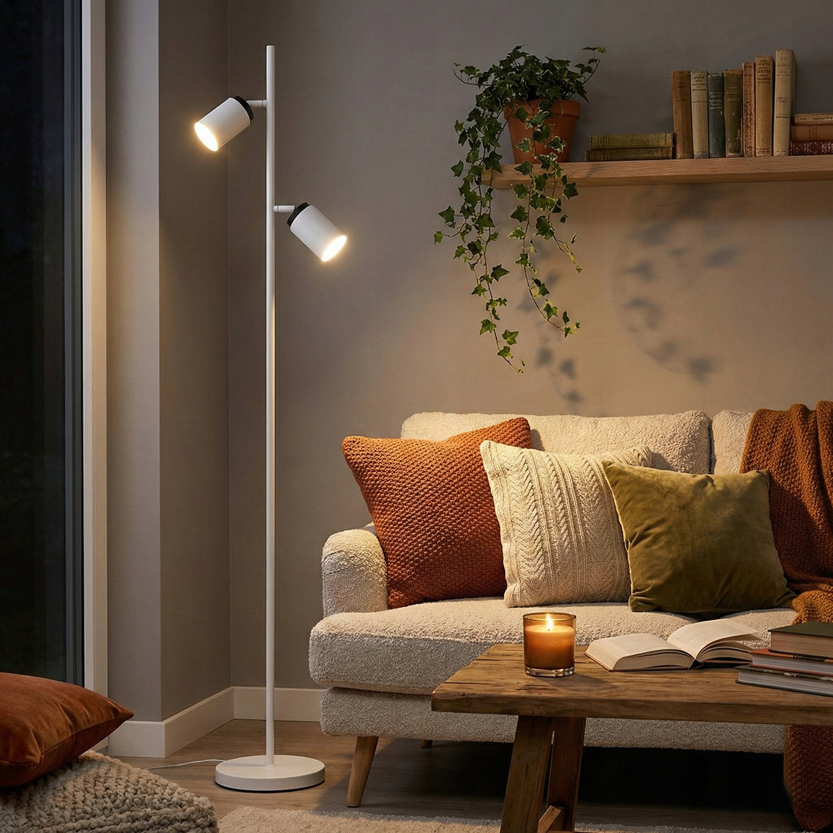 Bílá stojací lampa GU10, nastavitelná