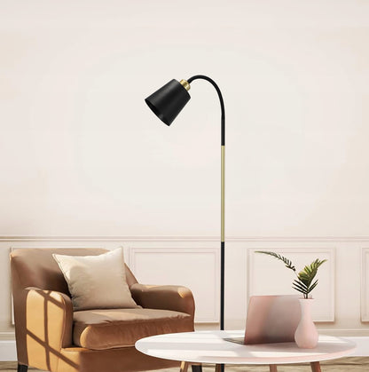 Černá stojací lampa E27, nastavitelná