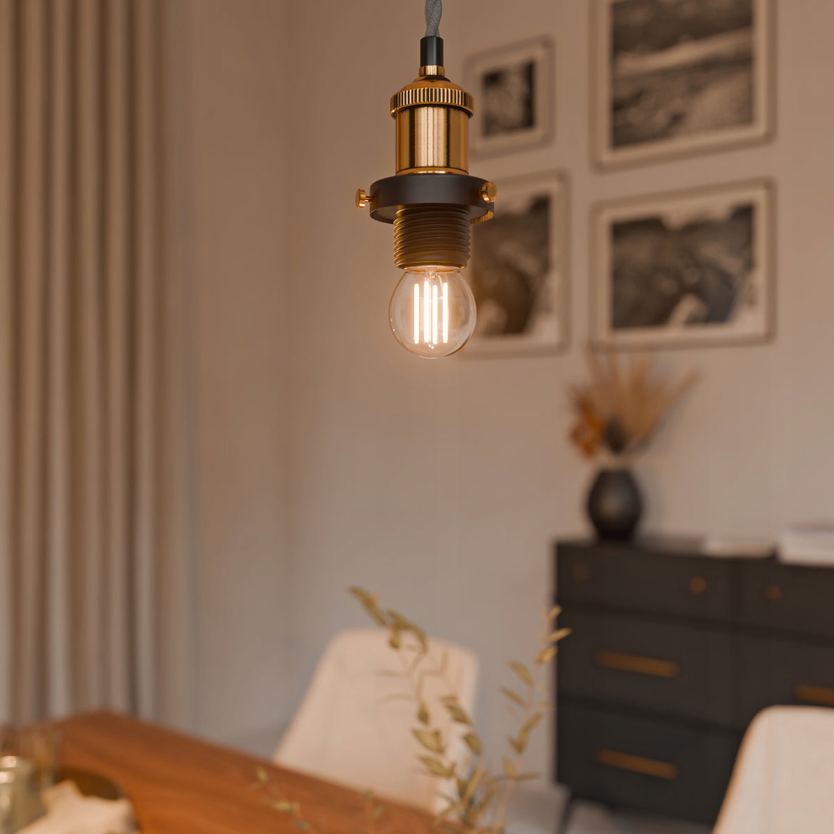 LED žárovka E27 230 V, 4 W, 440 lm, 2800 K – teplá bílá