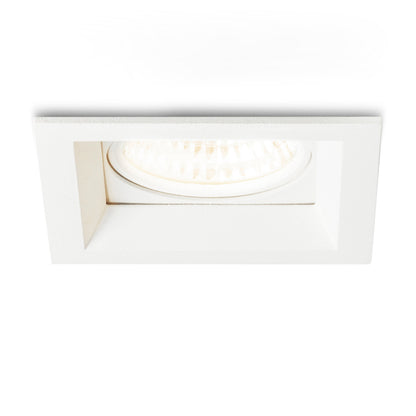 TECH I pevná bílá 230V LED 5.4W 40° 3000K