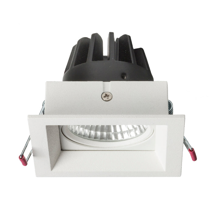 TECH I pevná bílá 230V LED 5.4W 40° 3000K