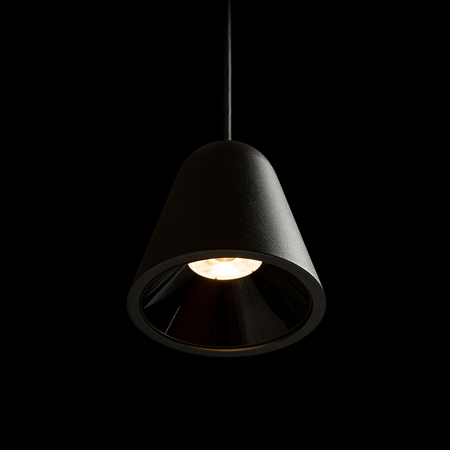 STIG závěsná černá 230V LED 6.8W 34° 3000K