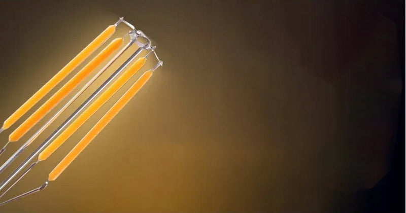 LED žárovka E27