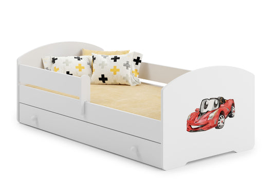 Dětská postel LUK 140 × 70 cm s úložným šuplíkem a ochrannou zábranou – motiv závodní auto