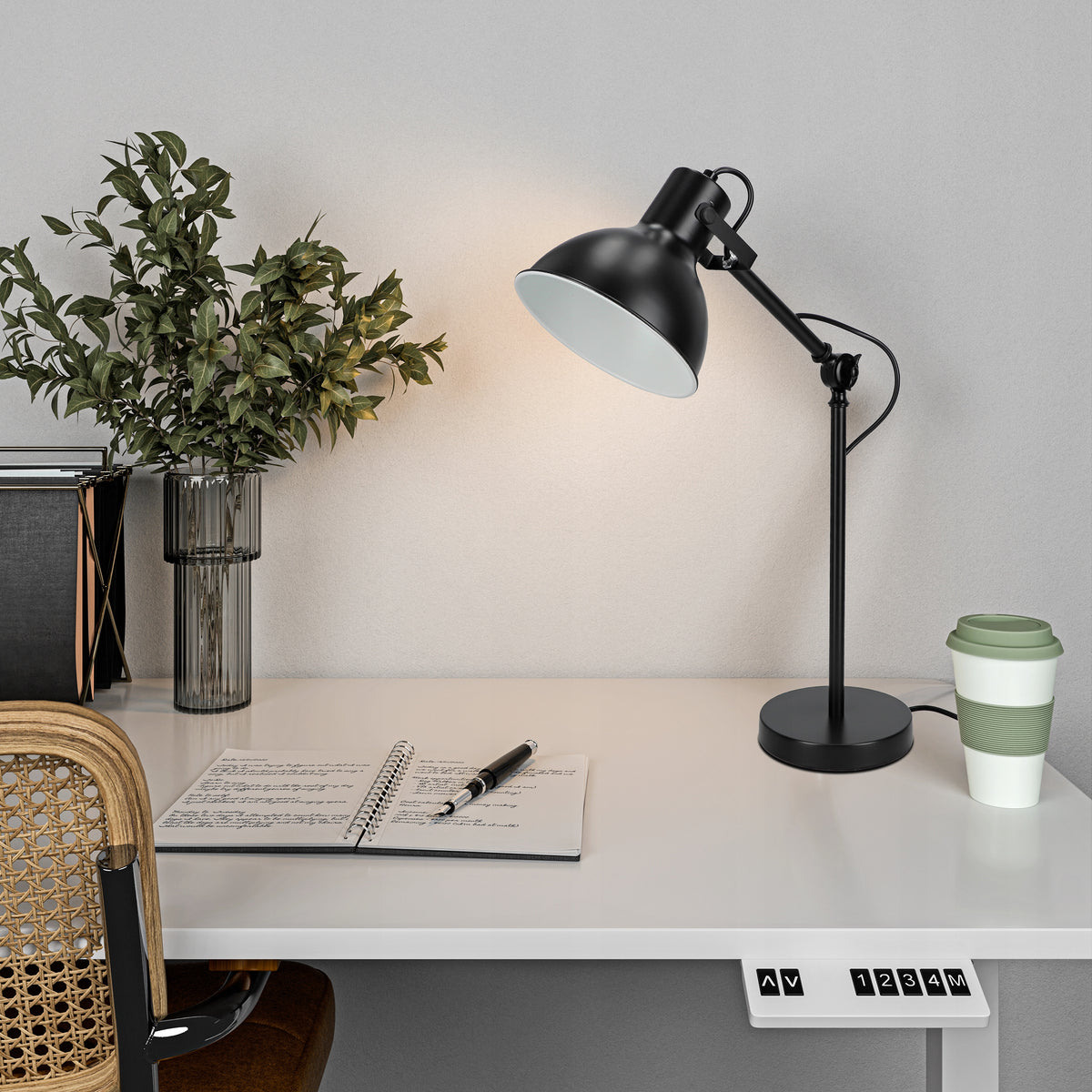 Stolní lampa E27, nastavitelná