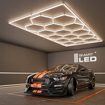 LED HEXAGON osvětlení do garáže 484 × 243 cm