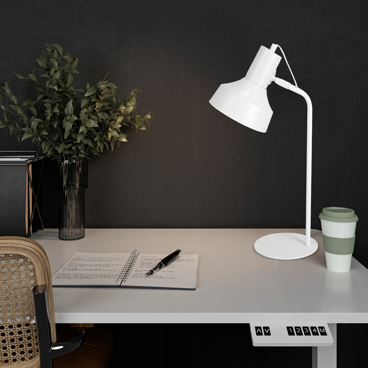 Stolní lampa E27, nastavitelná