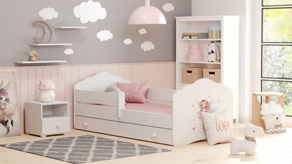 Dětská postel FALA 160 × 80 cm s úložným šuplíkem a ochrannou zábranou – motiv dívka s křídly