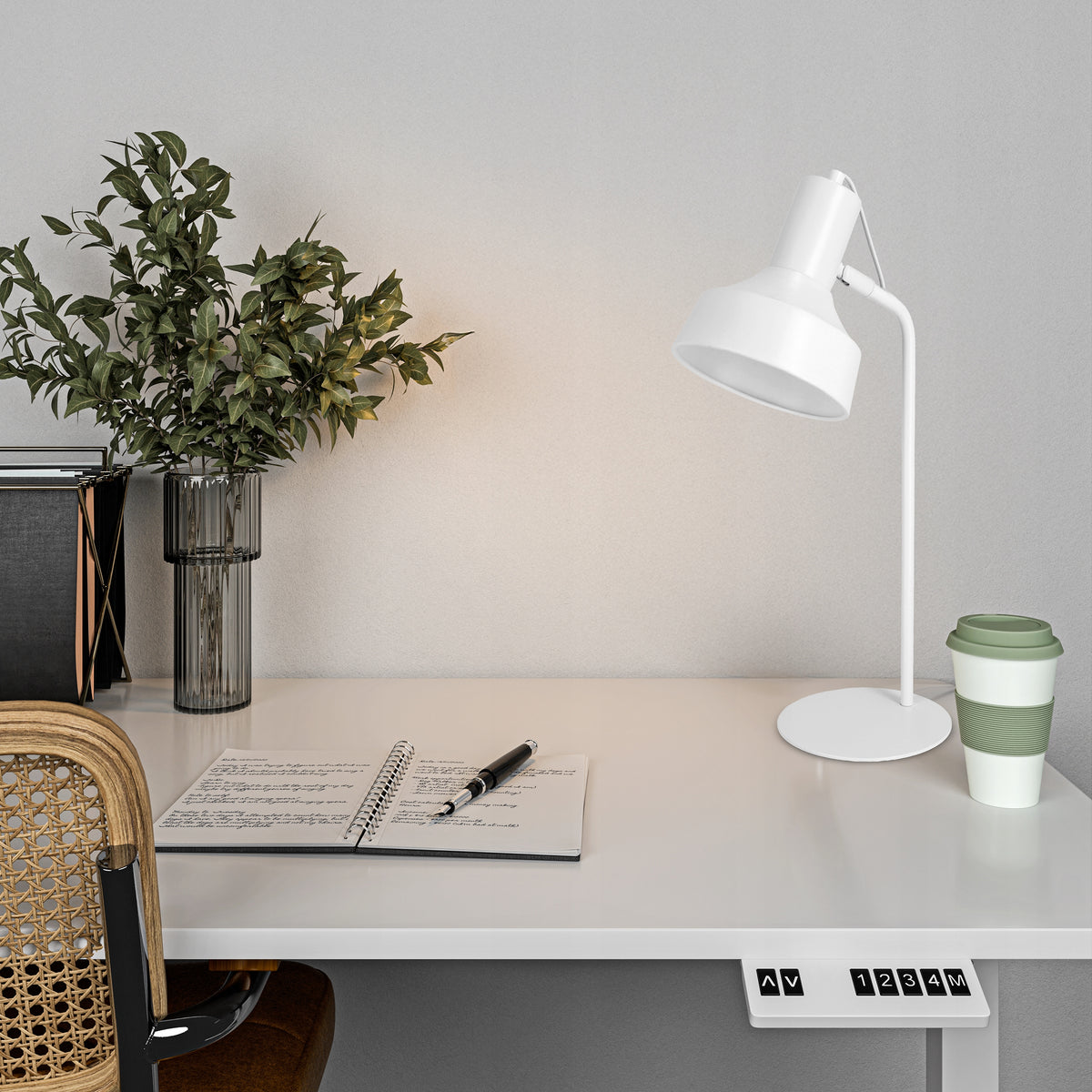 Stolní lampa E27, nastavitelná