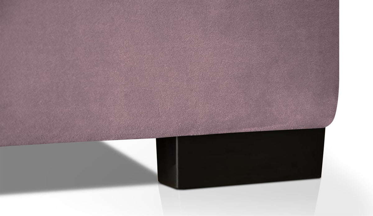 Čalouněná postel Eryk – detail nožek
