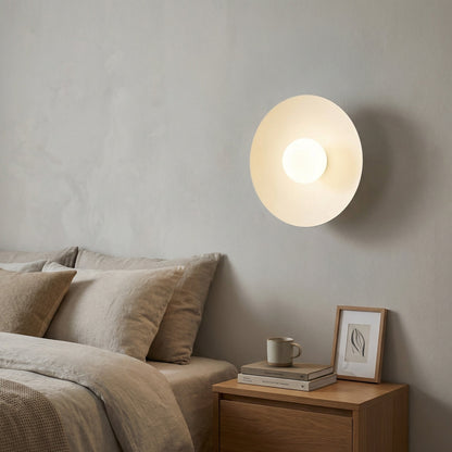 Nástěnné svítidlo INSPO K1 – bílé, bílé sklo
