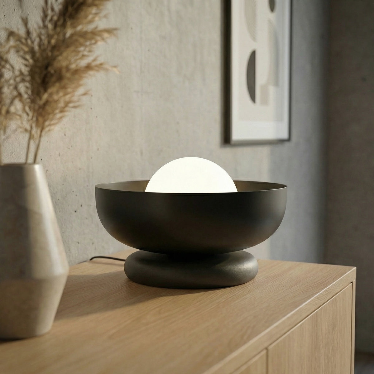 Stolní lampa OZZY LN1 – černá, bílé sklo